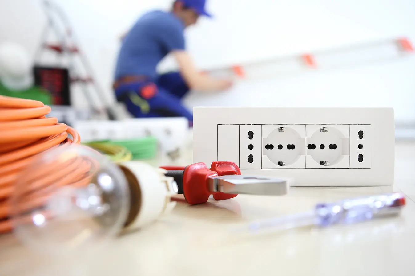 Impianti Elettrici per privati - Bontempi Impianti - Brescia Impianti Elettrici per privati - Bontempi Impianti - Brescia