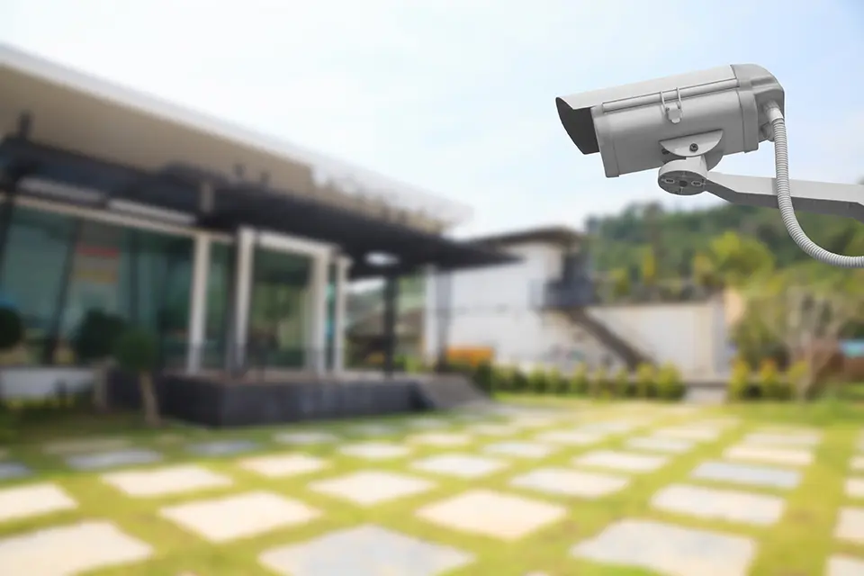 Sistemi di sicurezza e videosorveglianza residenziali e civili - Bontempi Impianti - Brescia Sistemi di sicurezza e videosorveglianza residenziali e civili - Bontempi Impianti - Brescia
