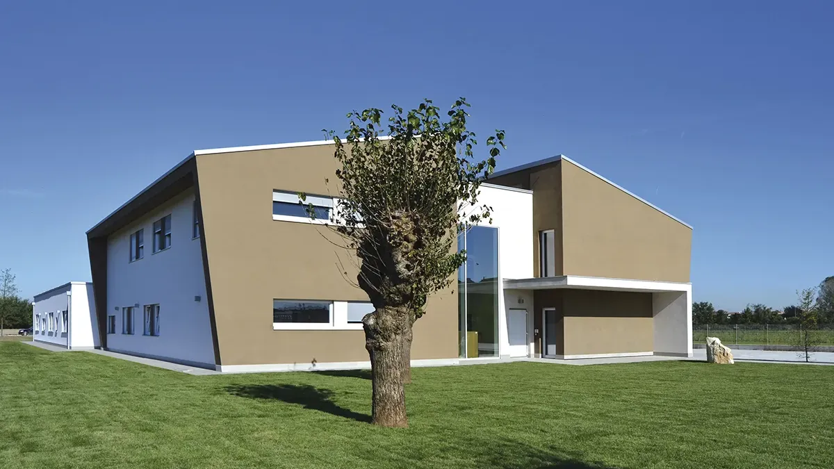 Wolf Haus - Impianto elettrico - Clinica La Nuvola - Orzinuovi - Cortile Esterno - Bontempi Impianti