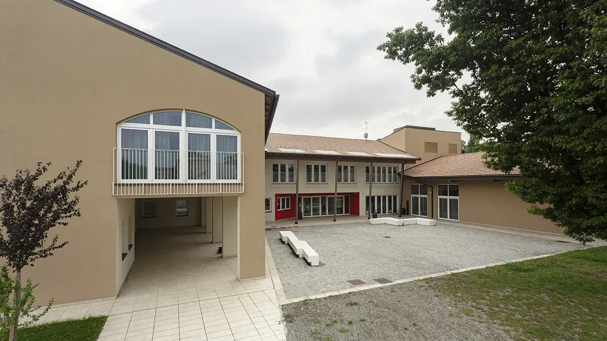 Wolf Haus - Impianto elettrico - Scuola Secondaria - Novate Milanese - Cortile Interno - Bontempi Impianti