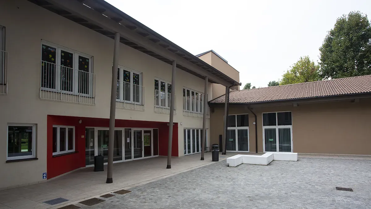 Wolf Haus - Impianto elettrico - Scuola Secondaria - Novate Milanese - Ingresso - Bontempi Impianti